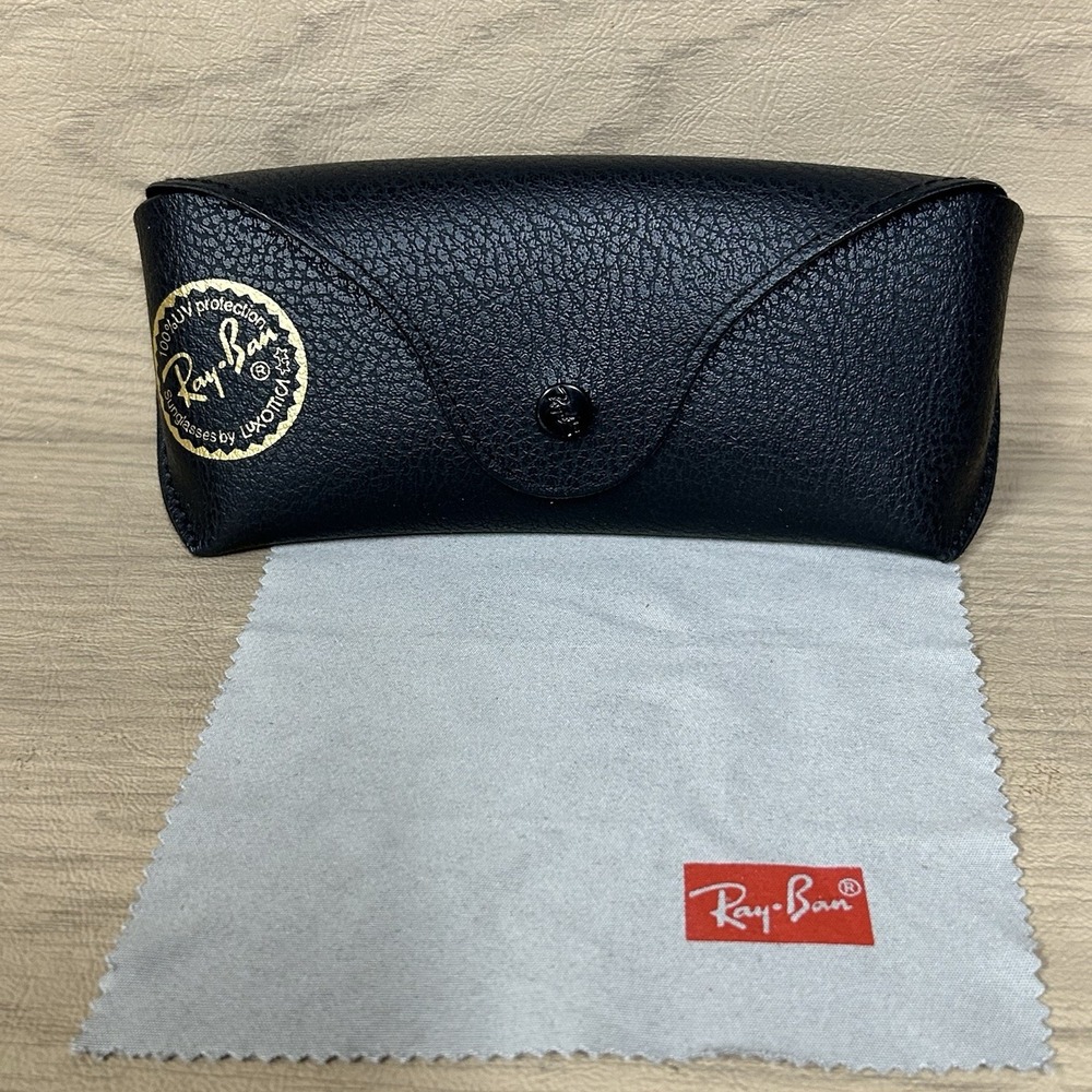 Ray Ban case and Cloth No Glasses